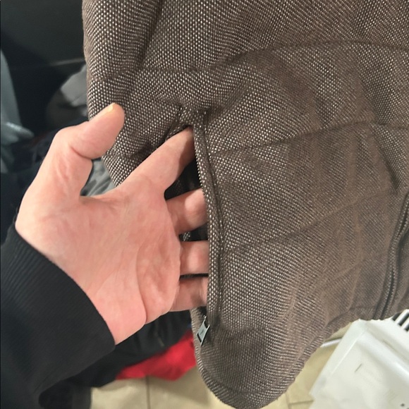 Polo by Ralph Lauren Men's Dark Brown Quilted Vest - Picture 6 of 10